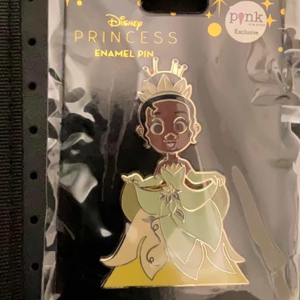 Disney Princess Enamel Pin - Tiana in Green and Gold